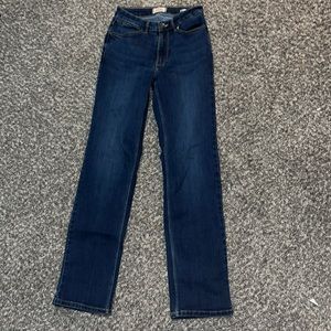 Wrangler High rise, true straight jean size 2/32